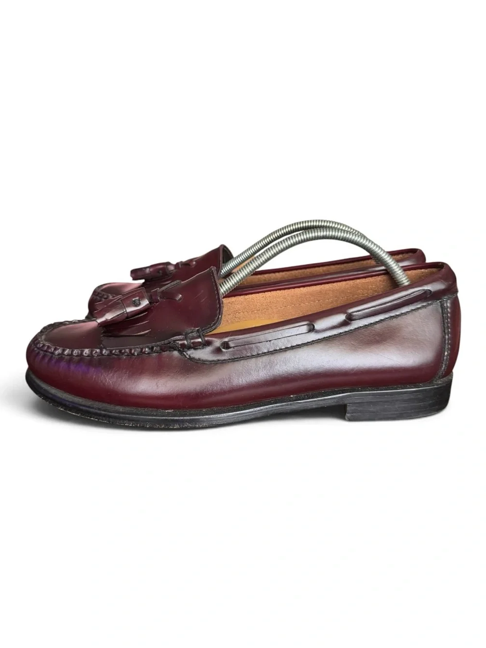 G.H. Bass & Co. details brand